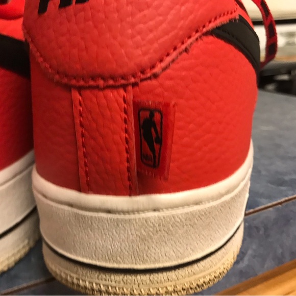 Men’s Air Force. Well Kept Ready for its New Owner. - Picture 2 of 16